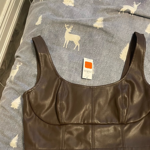 Leather skirt and top from banana republic size small to medium - Picture 2 of 4